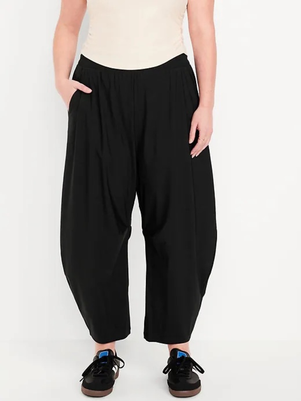 Old Navy High-Waisted SleekTech Barrel Ankle Pants Black Excellent Condition L